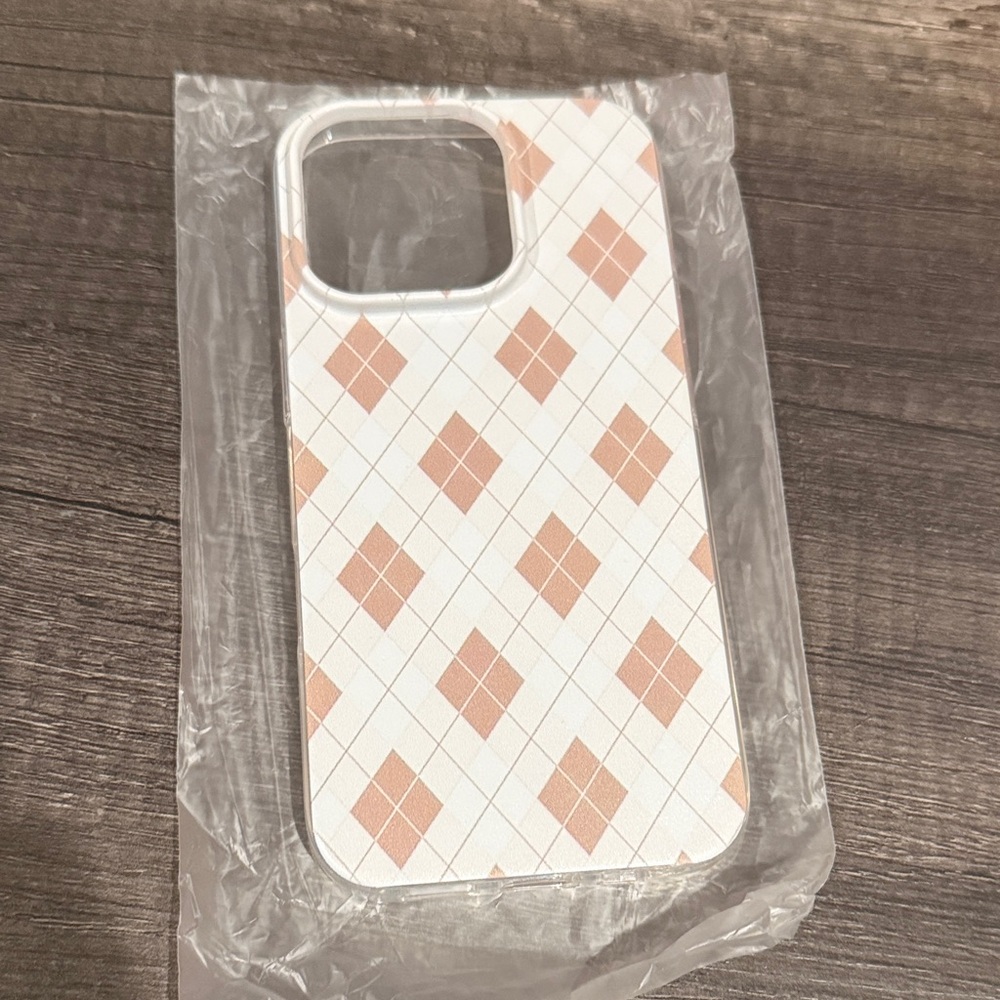 Stylish White and Pink Argyle Phone Case